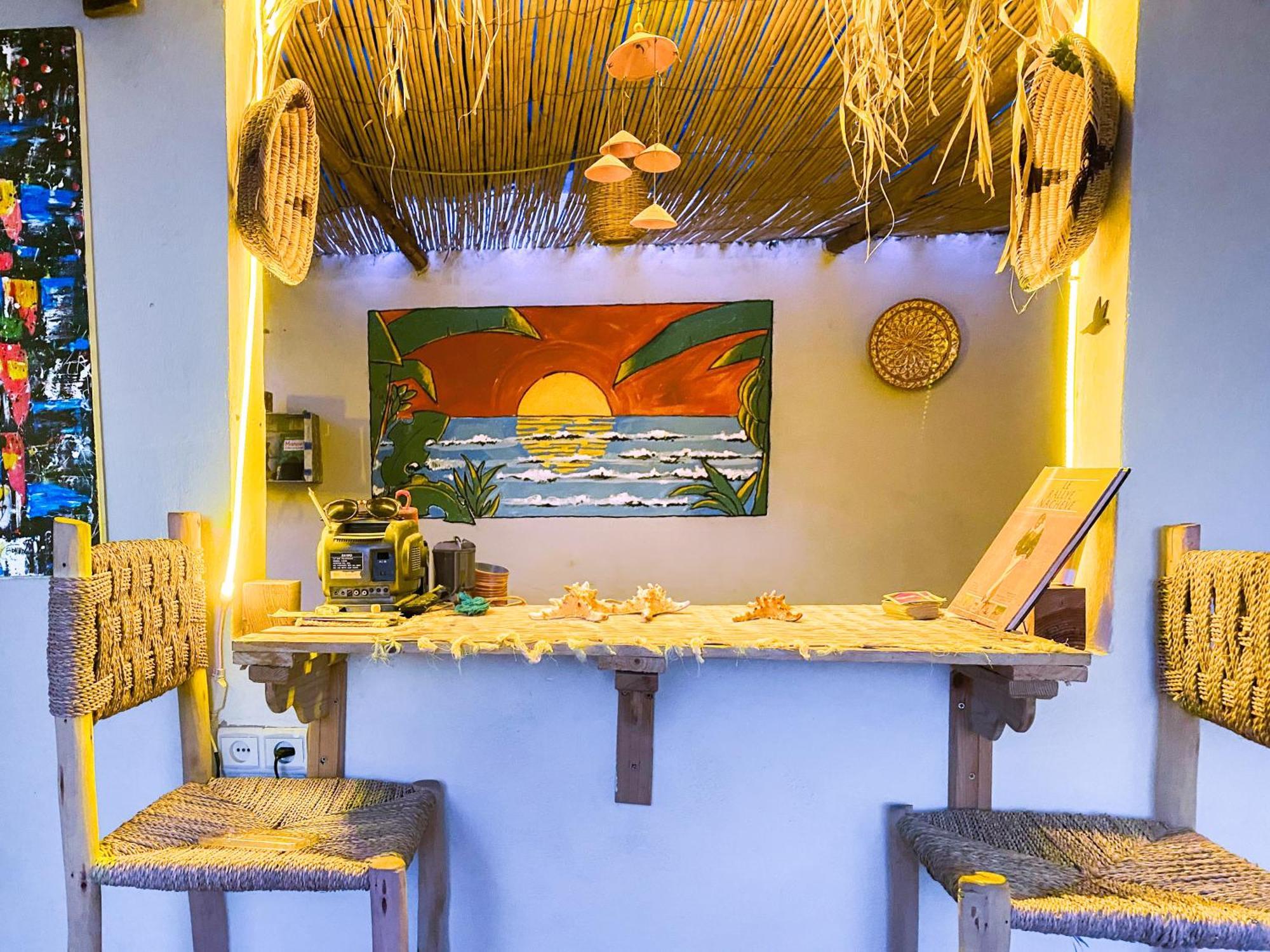 Bright Wave Surfhouse Hostel Tamraght Exterior photo